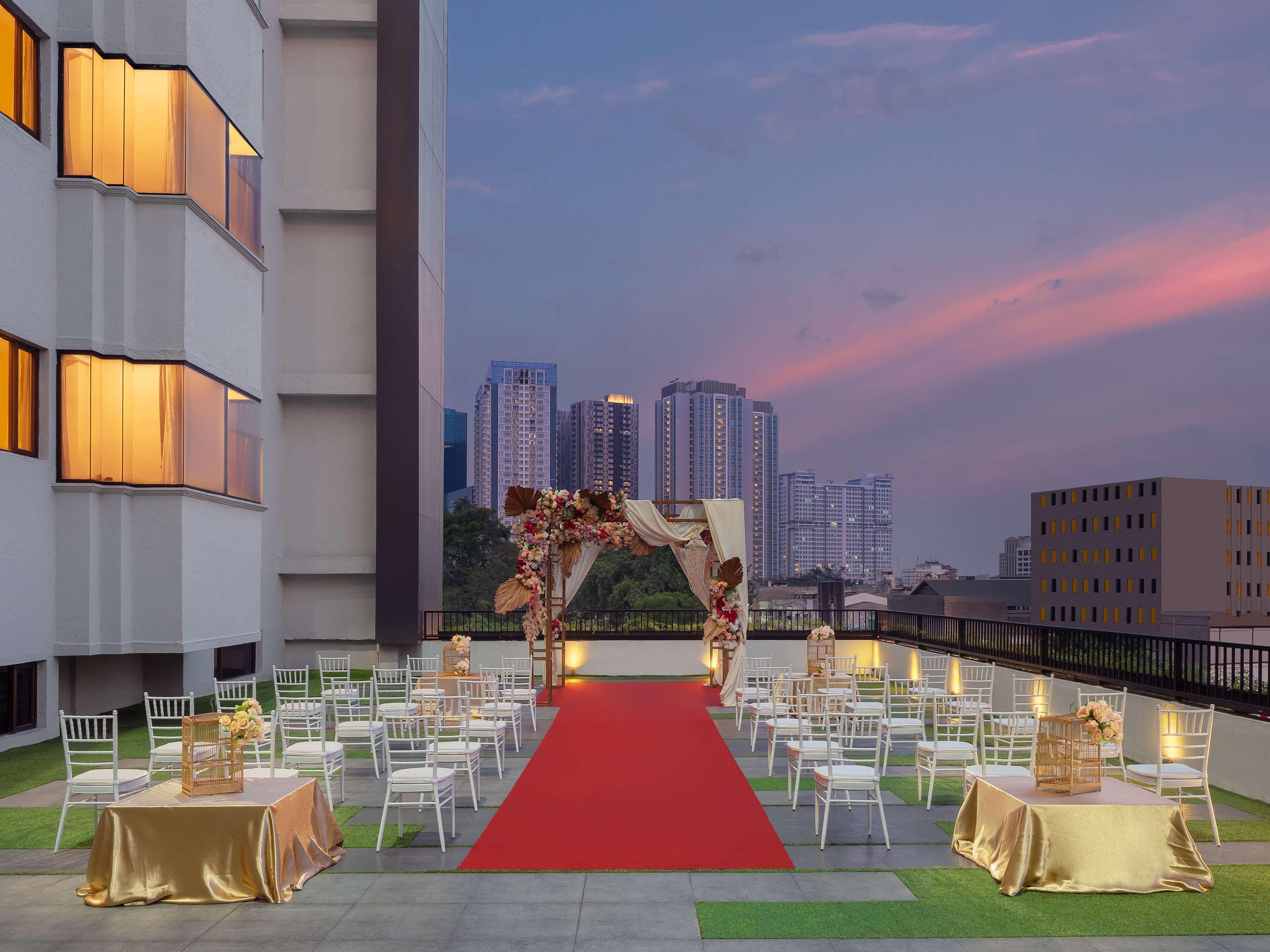 Aiho Hotel Medan Eksteriør billede
