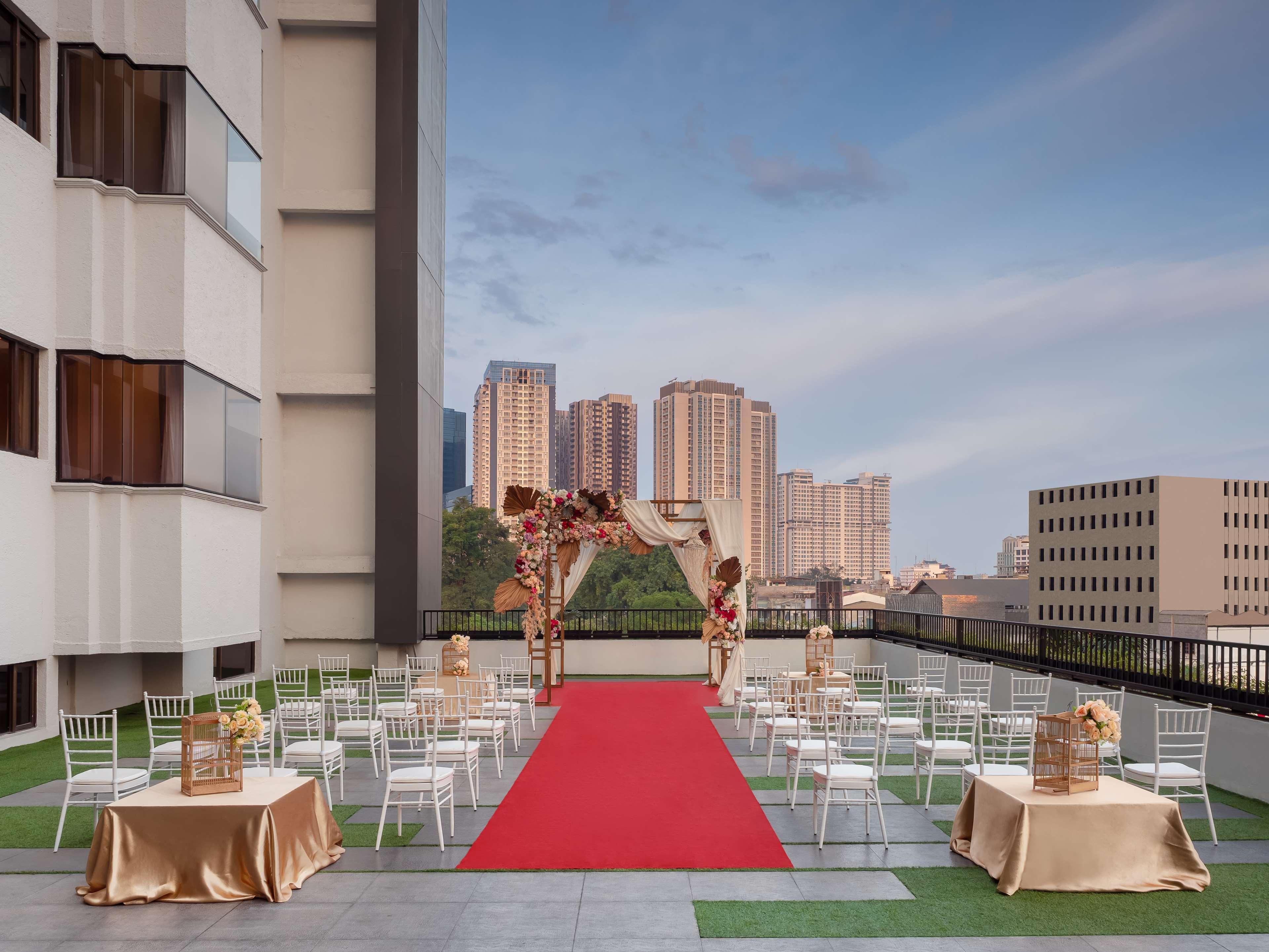 Aiho Hotel Medan Eksteriør billede