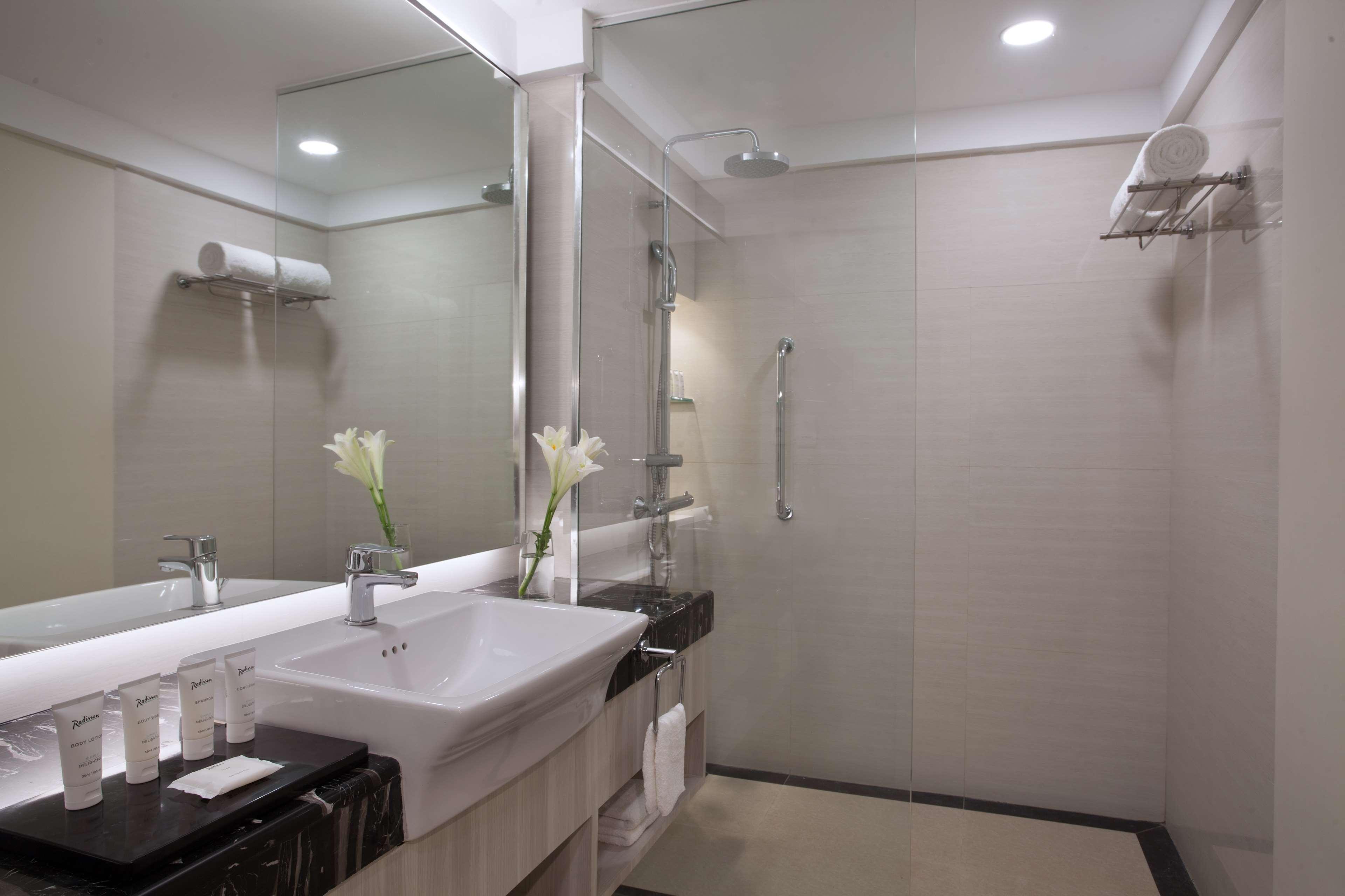 Aiho Hotel Medan Eksteriør billede