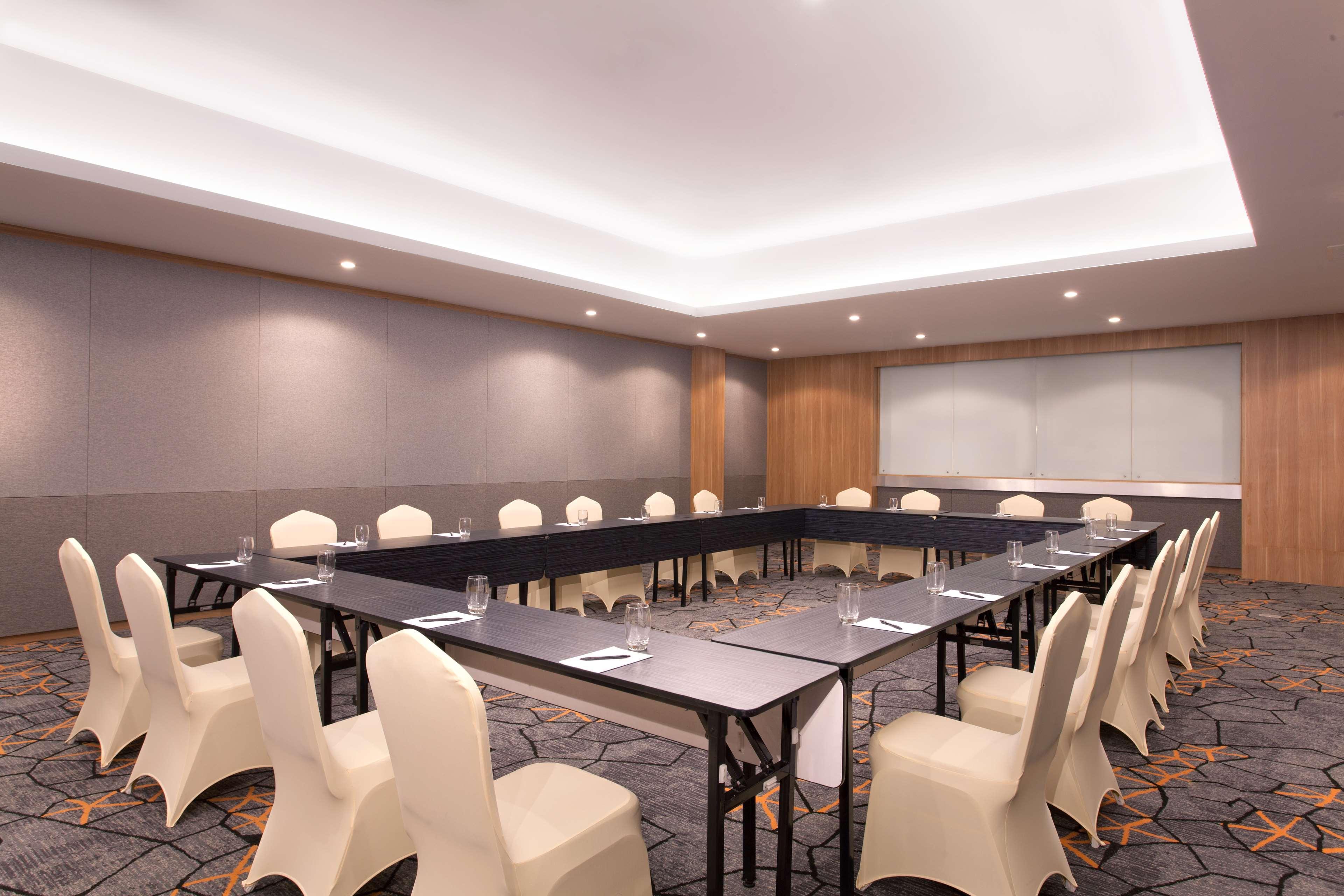 Aiho Hotel Medan Eksteriør billede